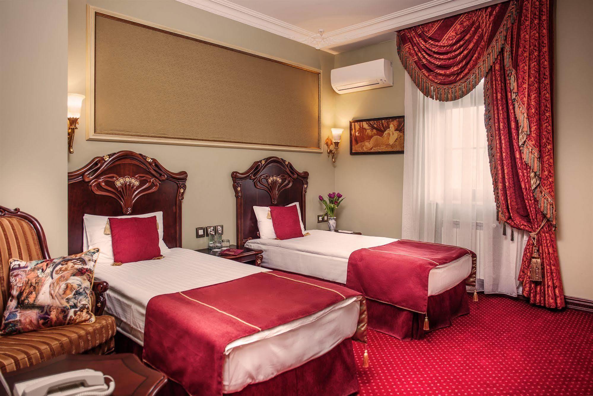 Staro Hotel Kijev Szoba fotó