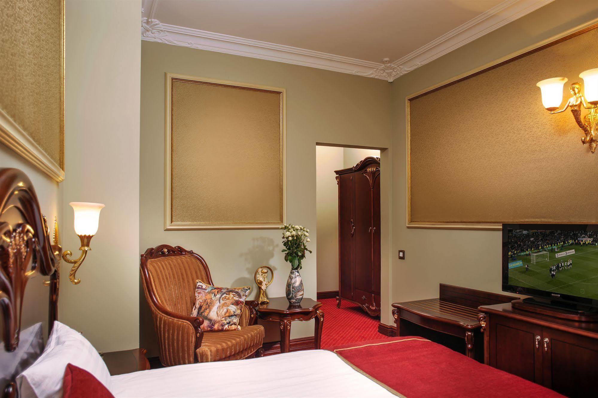 Staro Hotel Kijev Szoba fotó
